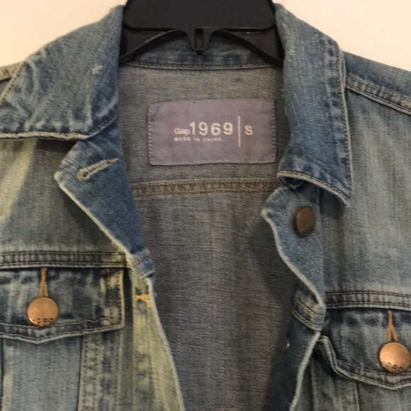 GAP Jean Jacket - Picture 2 of 2